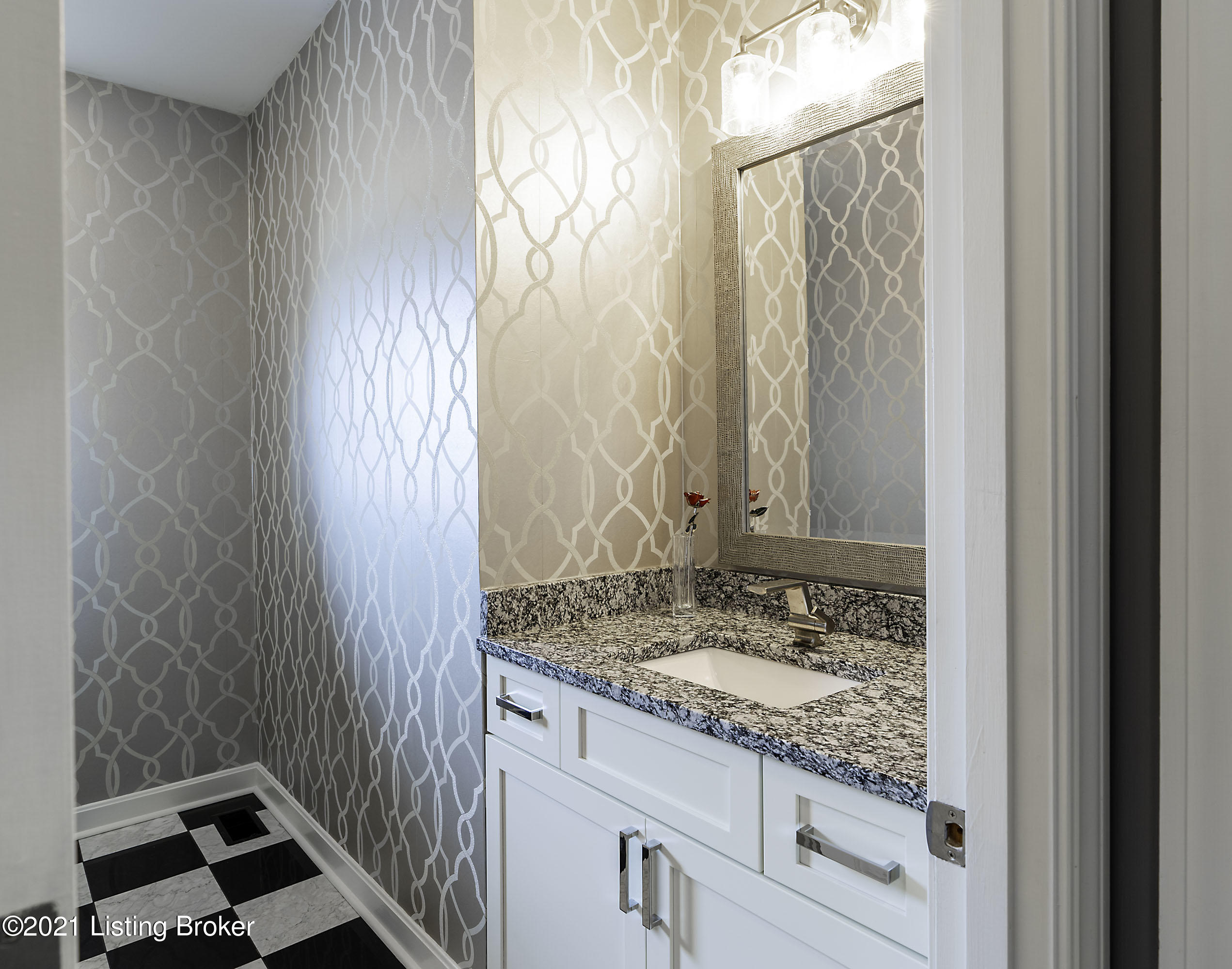 1150 Webb Road Simpsonville, KY 40067 - Photo 25 of 91 POWDER ROOM