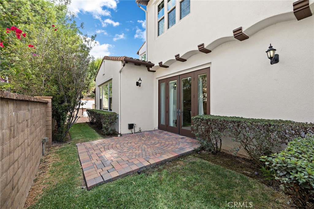 7 Julia Street Ladera Ranch, CA 92694 - Photo 31 of 52 a view of an house with backyard and garden