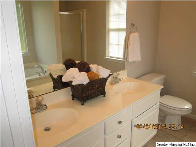1035 Meriweather Court Calera, AL 35040 - Photo 8 of 31