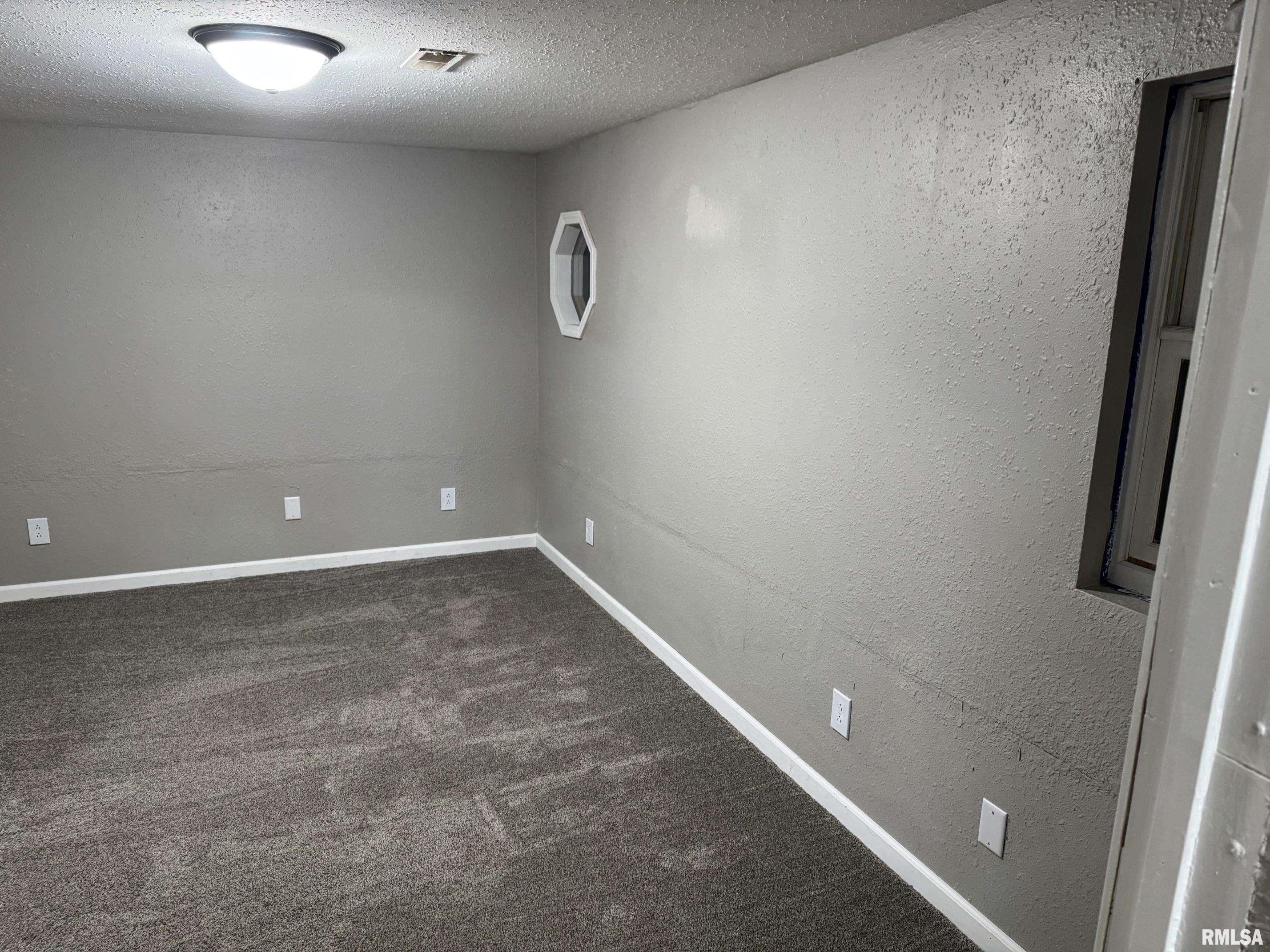 3217 East Elm Street Springfield, IL 62702 - Photo 8 of 12 Gallery Image 8