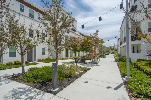 $789,900 | 2024 Luzon Lane, Unit 5, Chula Vista, CA 91915