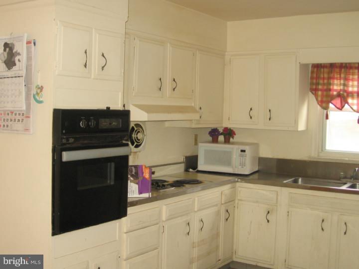 447 Andrew Road Springfield, PA 19064 - Photo 8 of 17