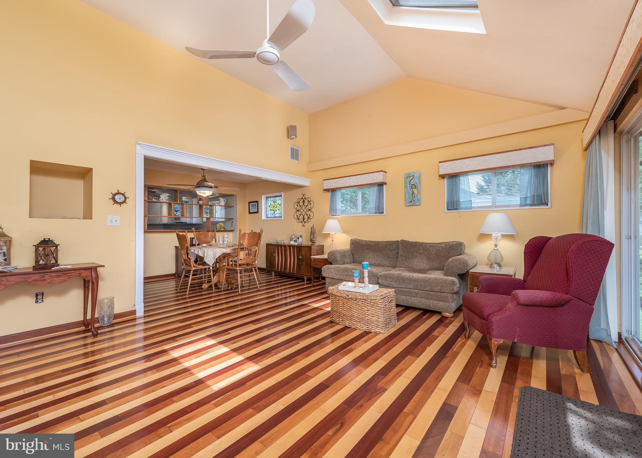 8003 Shore Road Baltimore, MD 21222 - Photo 13 of 46