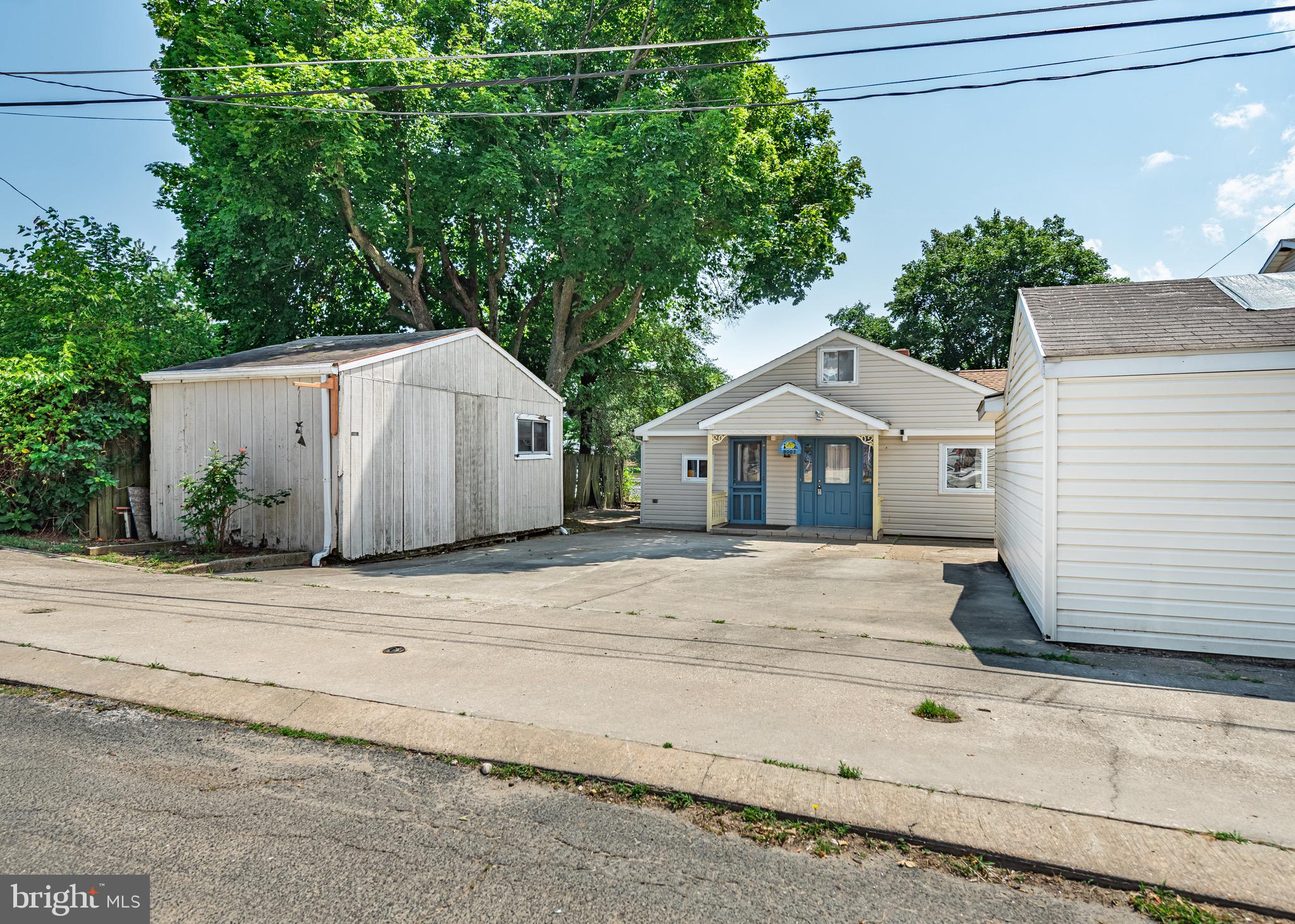 8003 Shore Road Baltimore, MD 21222 - Photo 38 of 46