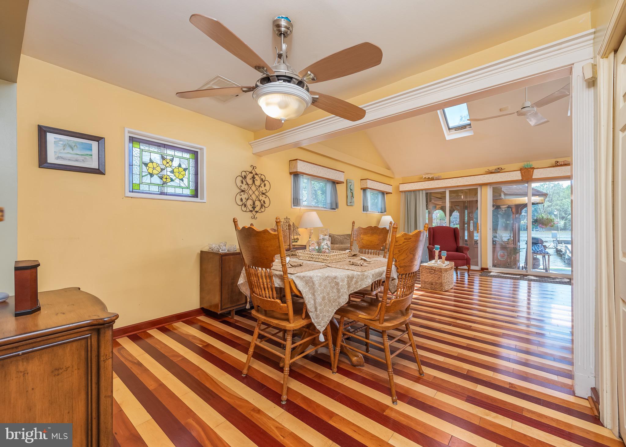 8003 Shore Road Baltimore, MD 21222 - Photo 9 of 46
