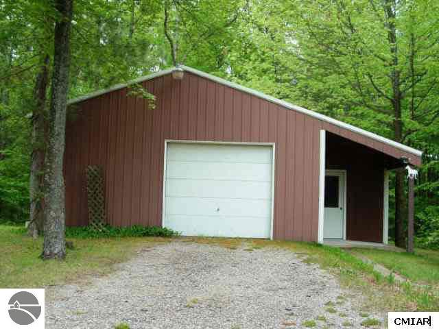 3455 Cedar Road Harrison, MI 48625 - Photo 2 of 8 1769778-1.JPG