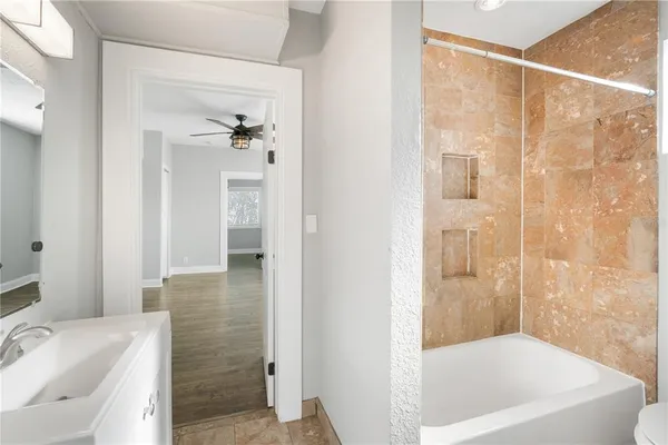 $1,695 | 1211 East 17th Avenue, Tampa, FL 33605