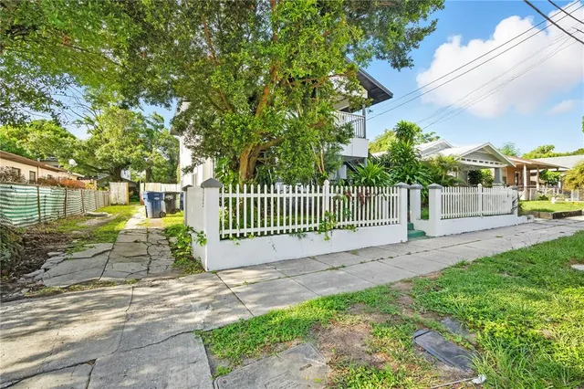 $1,795 | 1211 East 17th Avenue, Tampa, FL 33605