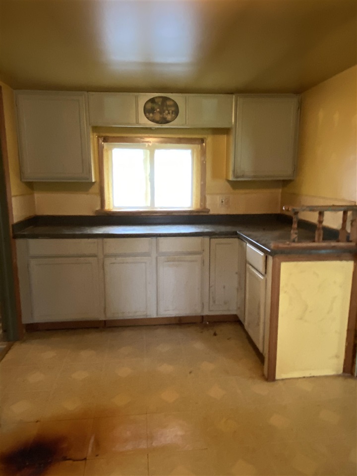 4402 Barted Road Bay City, MI 48706 - Photo 6 of 13 Gallery Image 6