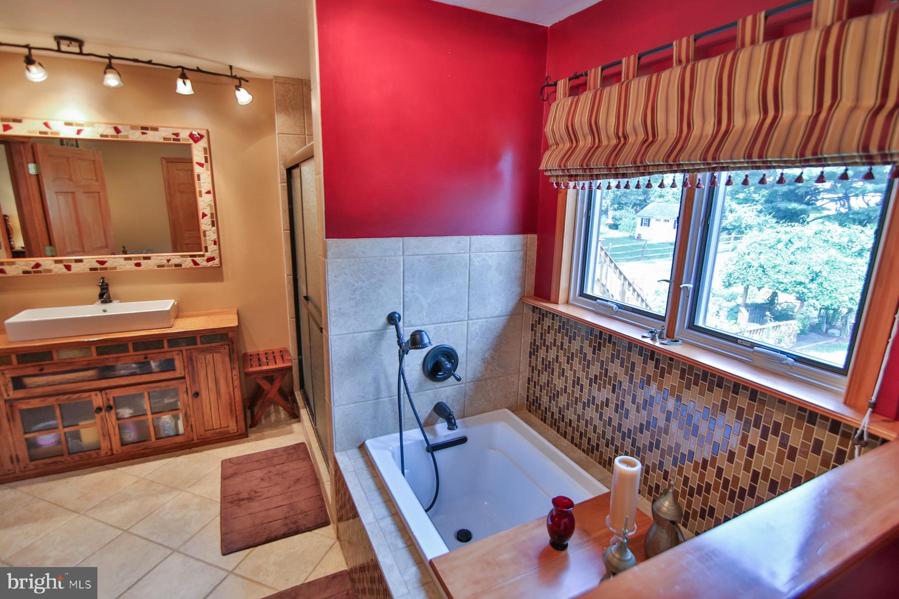 496 Georgetown Road Nazareth, PA 18064 - Photo 14 of 46