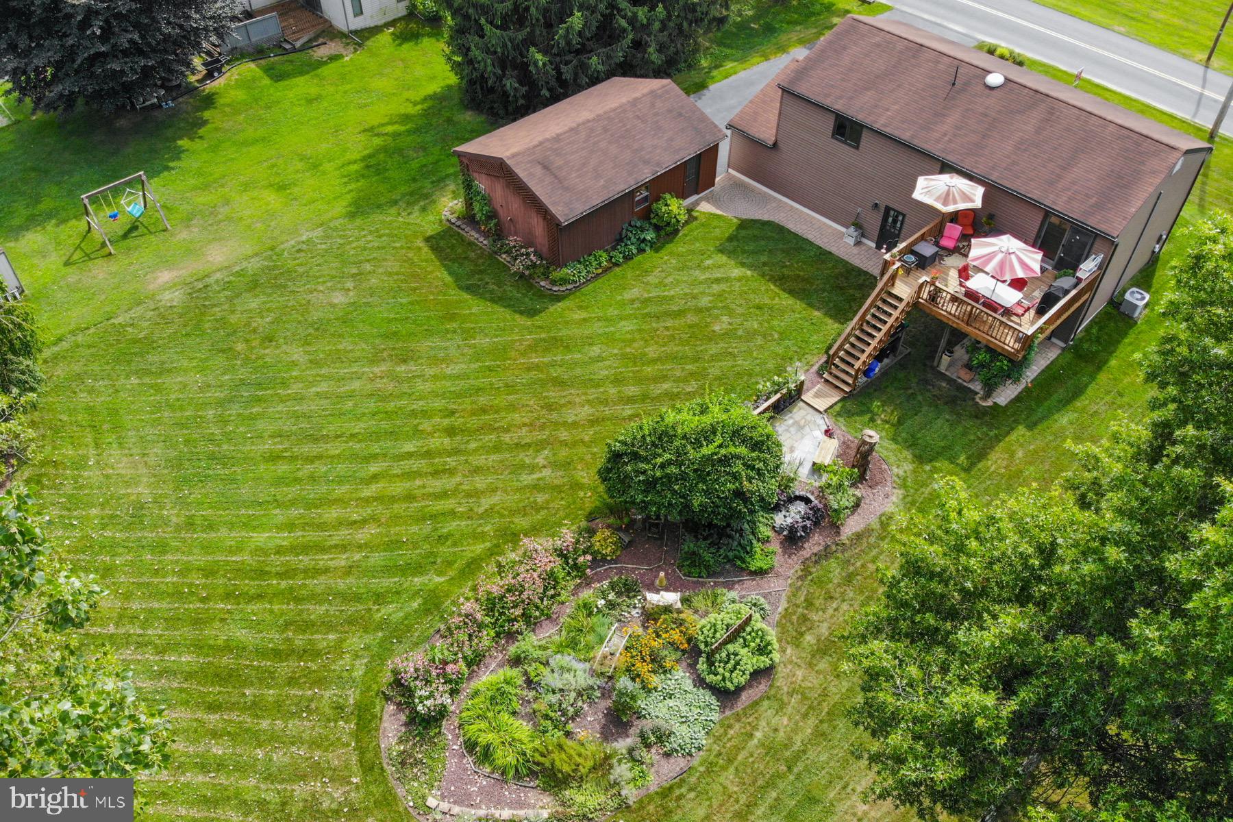 496 Georgetown Road Nazareth, PA 18064 - Photo 3 of 46