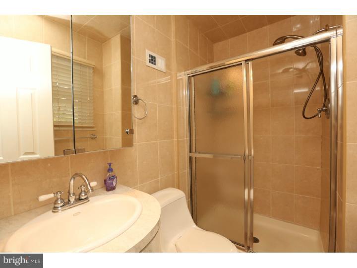 825 Selmer Road Philadelphia, PA 19116 - Photo 14 of 25 Master Bathroom