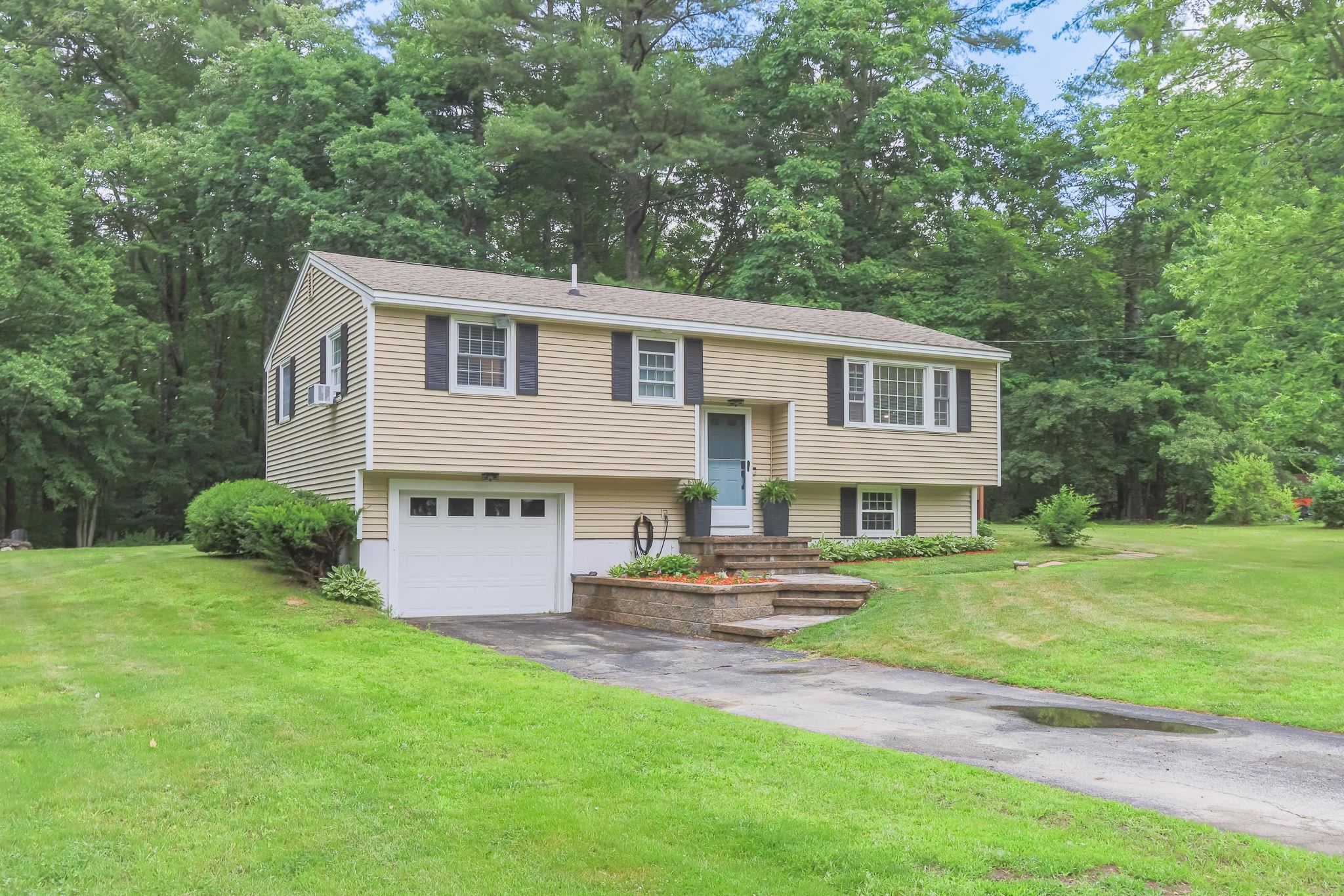 344 Wilsons Crossing Road Auburn, NH 03032 - Photo 2 of 45