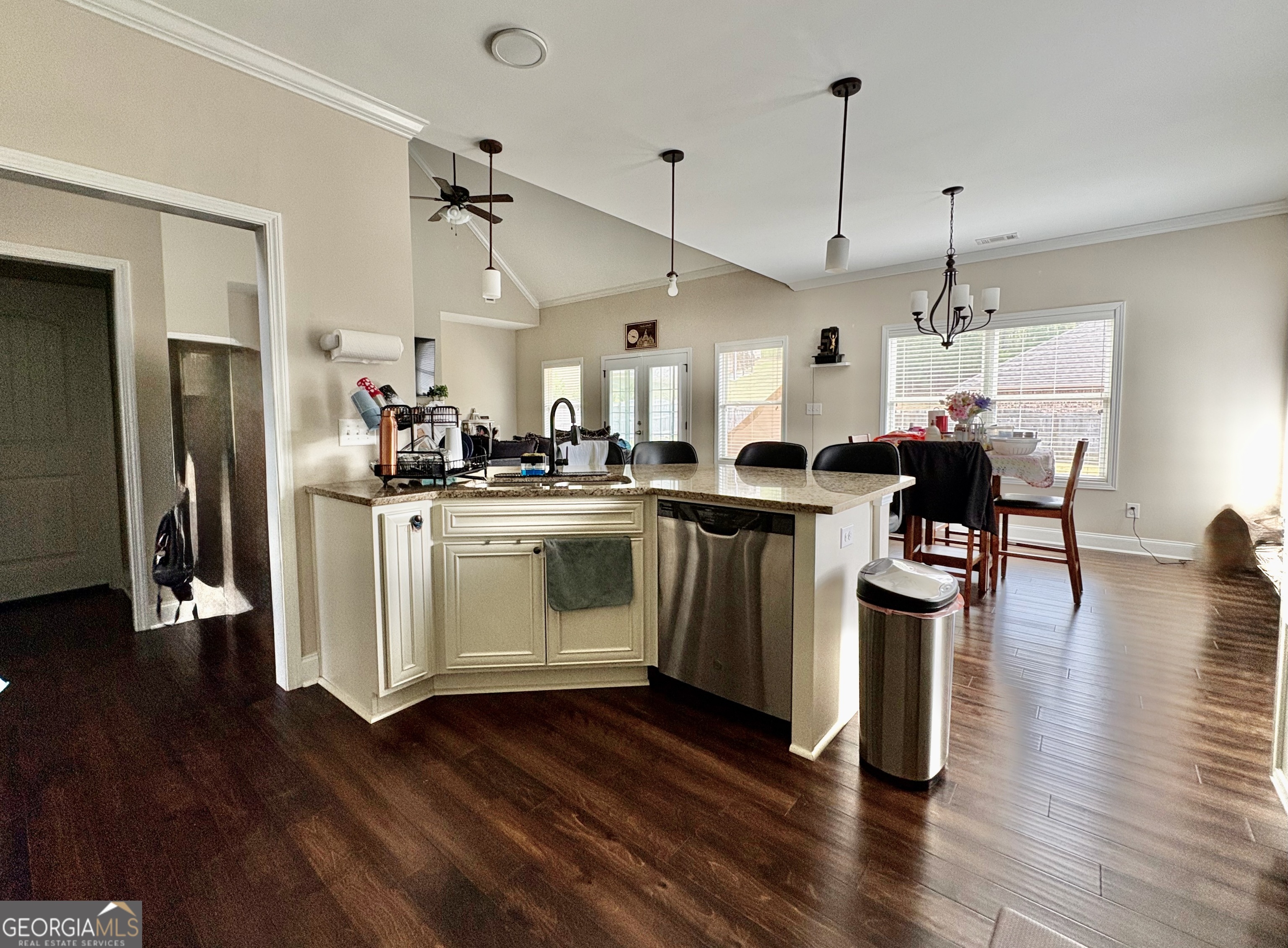 1047 Brookford Road Macon, GA 31210 - Photo 6 of 21