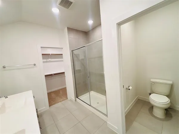 $2,700 | 4508 Hogan's Alley Drive, Arlington, TX 76001