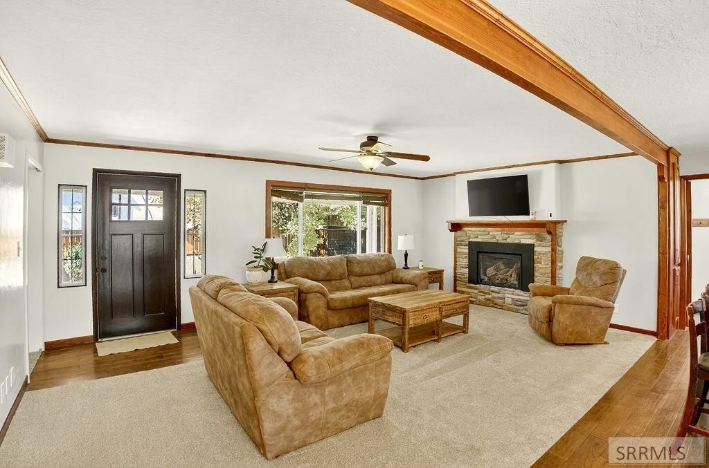 1364 Mink Creek Road Pocatello, ID 83204 - Photo 4 of 55