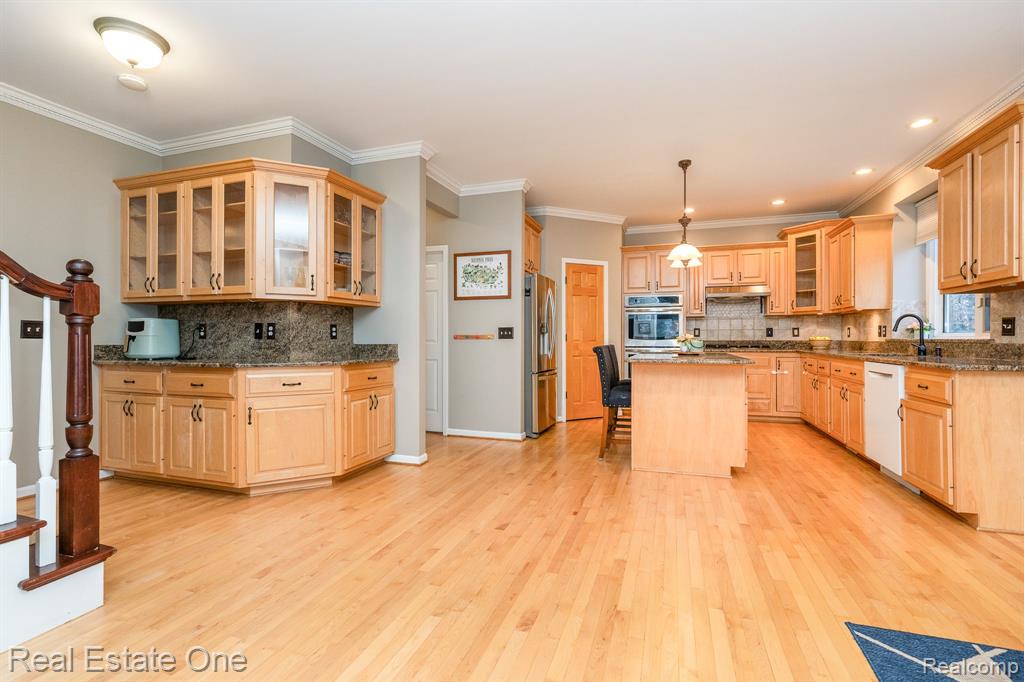 1346 Ross Lane Rochester, MI 48306 - Photo 19 of 58