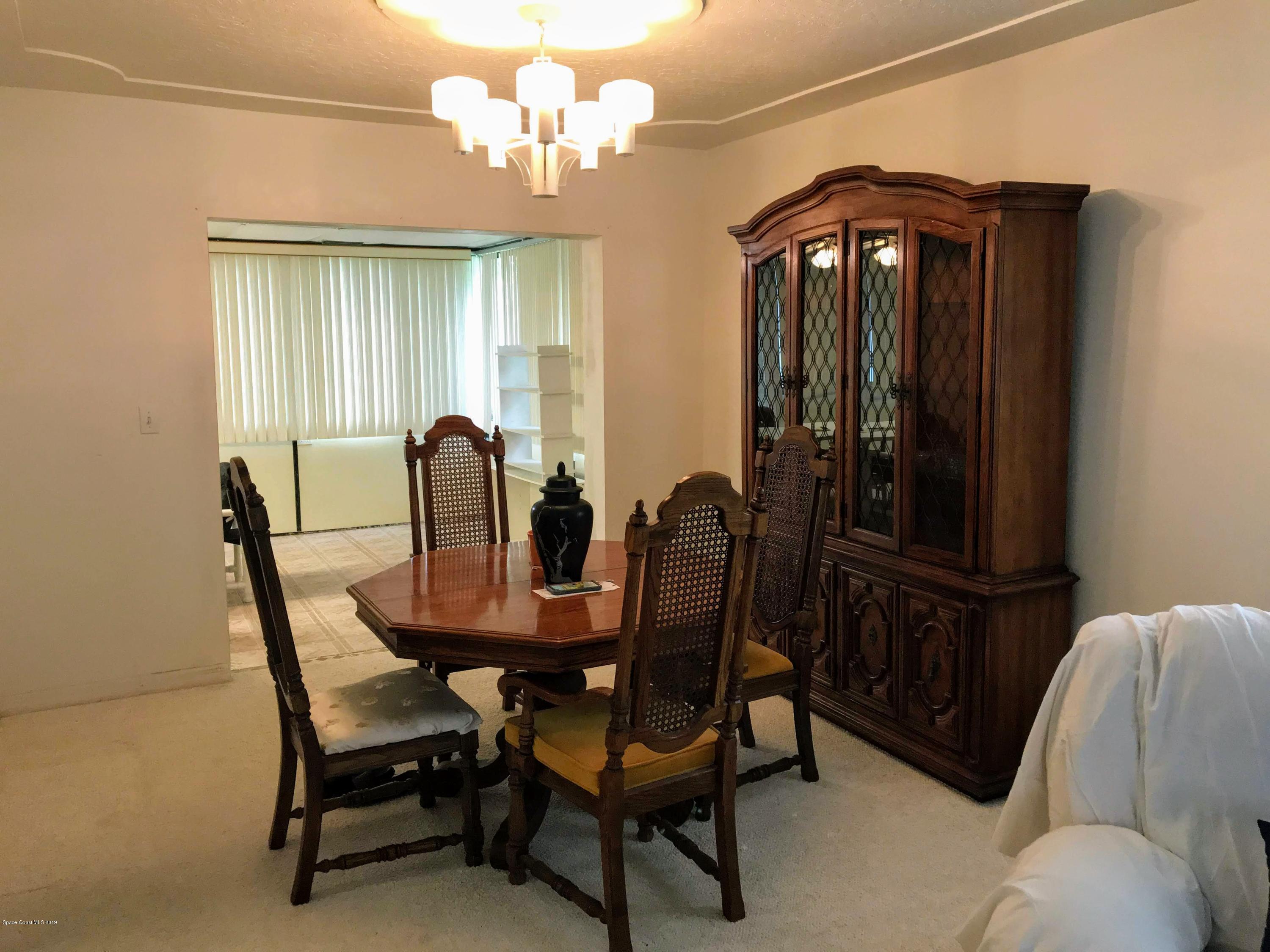 459 Coach Road Satellite Beach, FL 32937 - Photo 2 of 24 Dining room