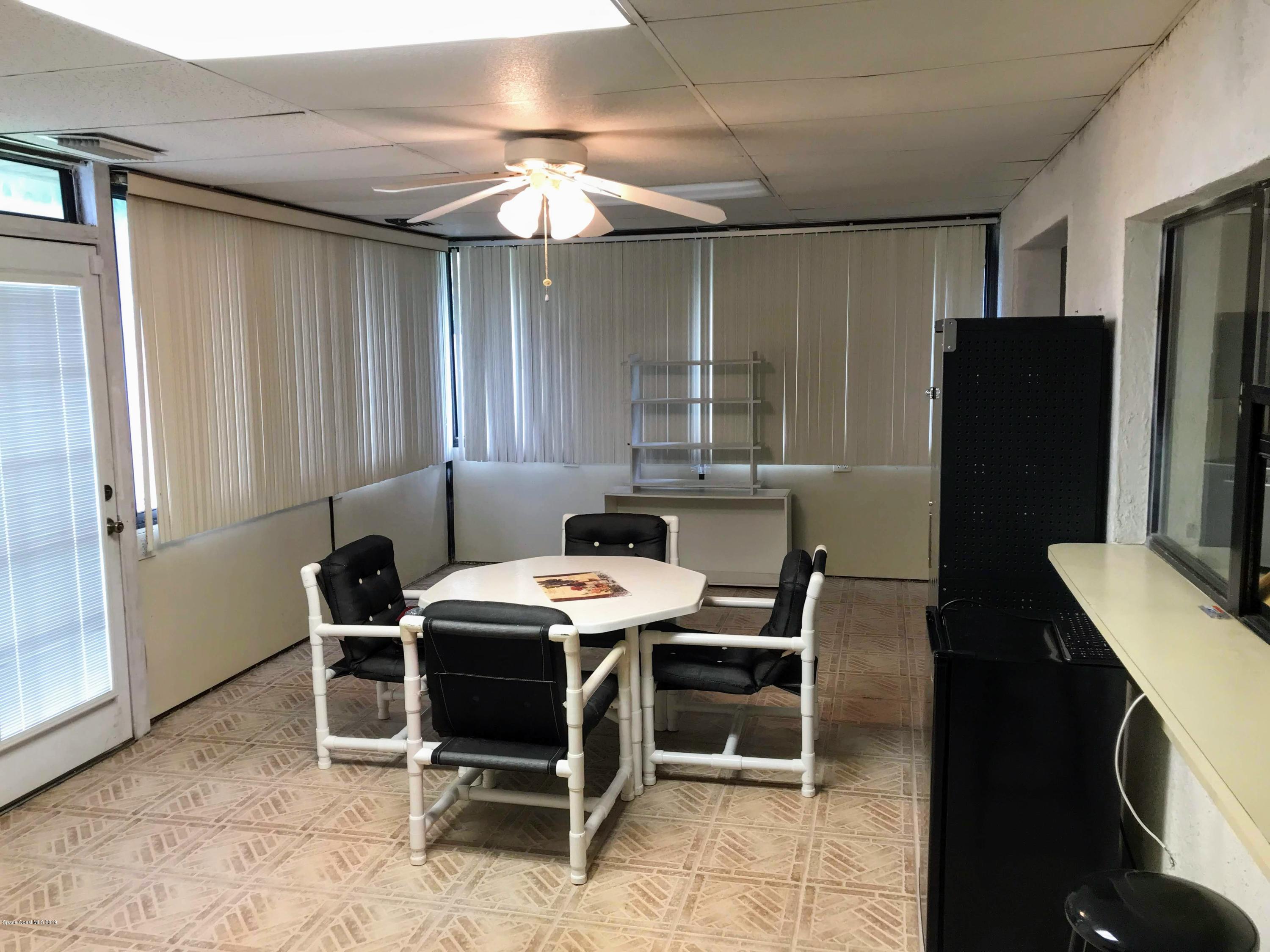 459 Coach Road Satellite Beach, FL 32937 - Photo 16 of 24 Florida room