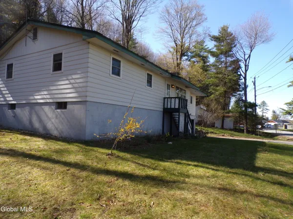 $159,900 | 55 Old Corinth Road, Hadley, NY 12835