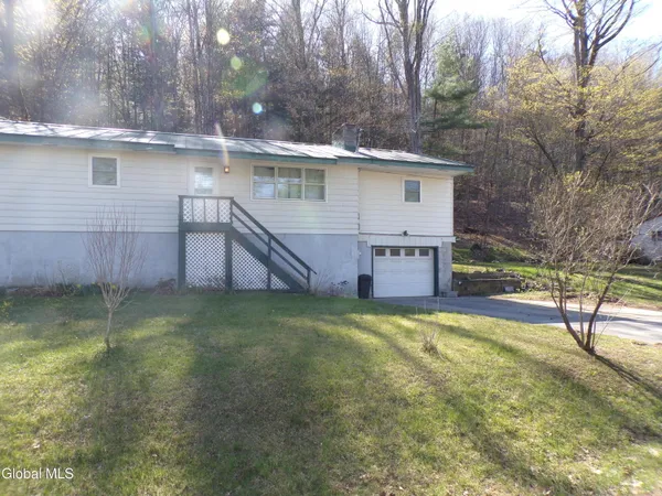$159,900 | 55 Old Corinth Road, Hadley, NY 12835