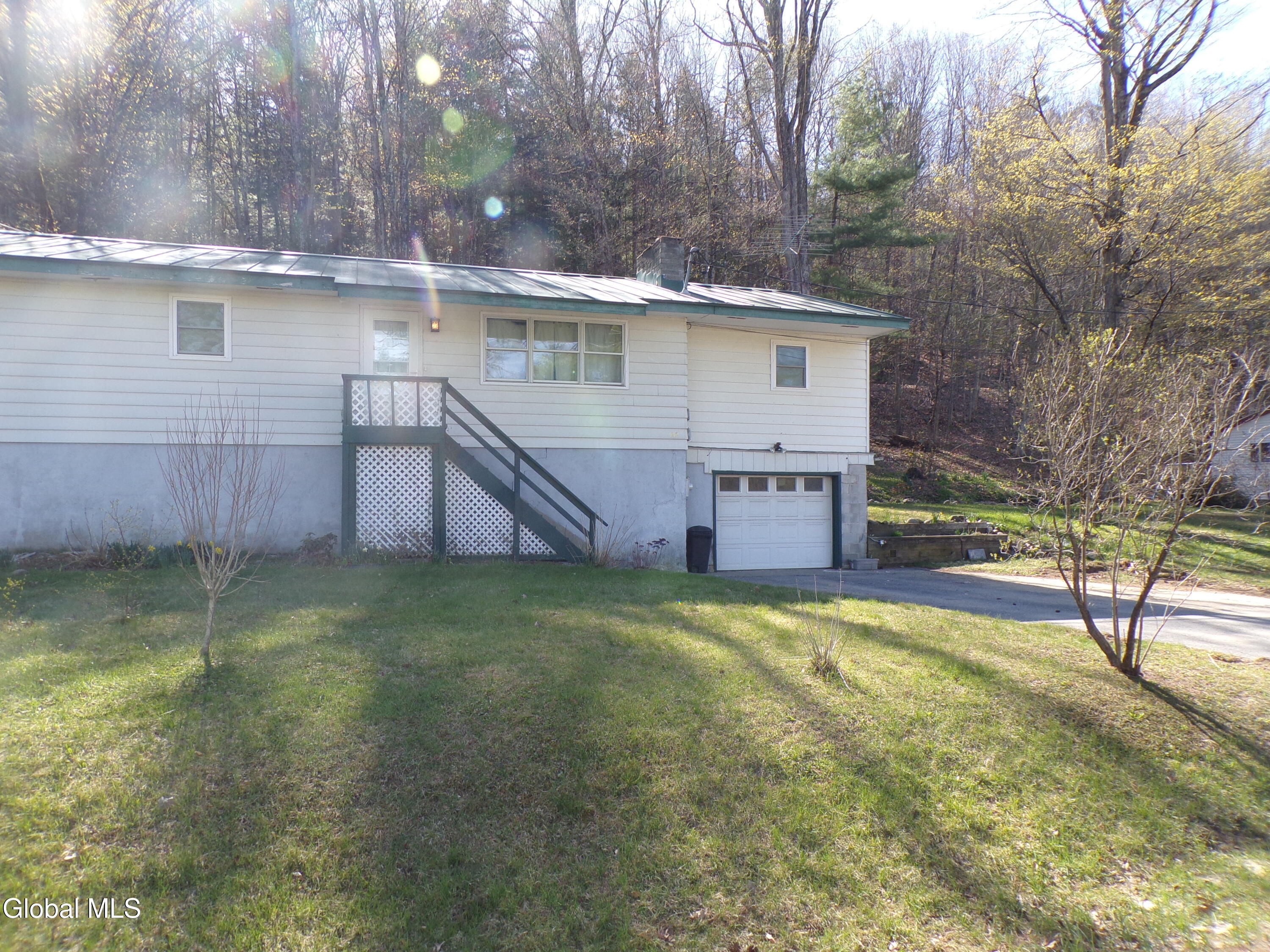 55 Old Corinth Road Hadley, NY 12835 - Photo 4 of 26 Old C Frnt