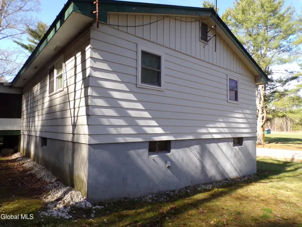 $159,900 | 55 Old Corinth Road, Hadley, NY 12835