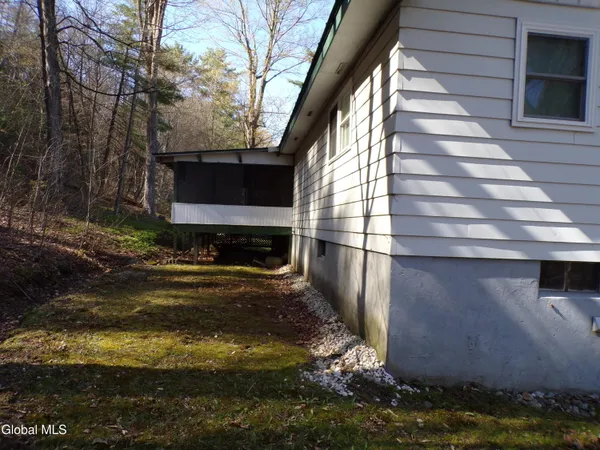 $159,900 | 55 Old Corinth Road, Hadley, NY 12835