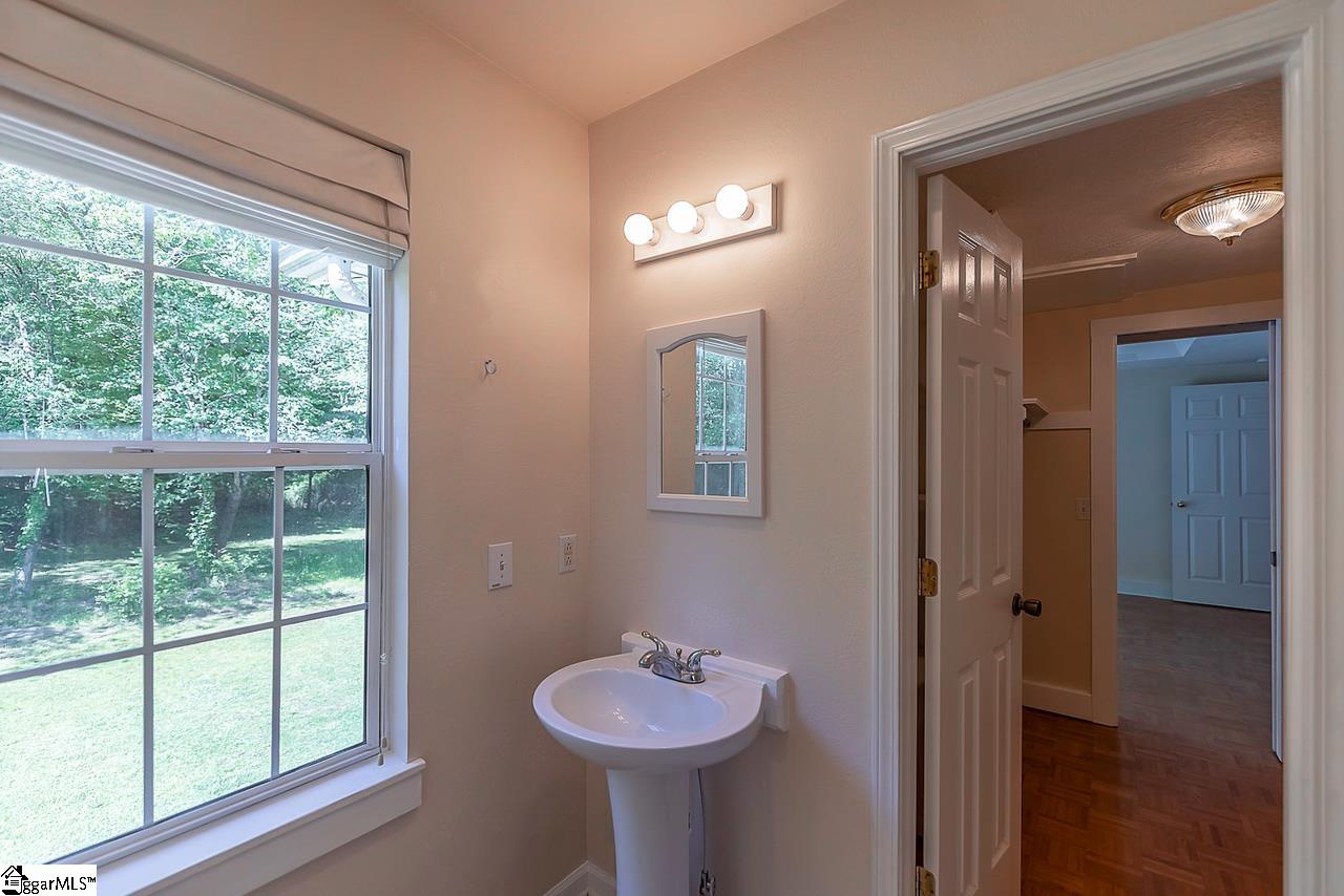 713 Johnson Road Easley, SC 29642 - Photo 26 of 36 Gallery Image 26