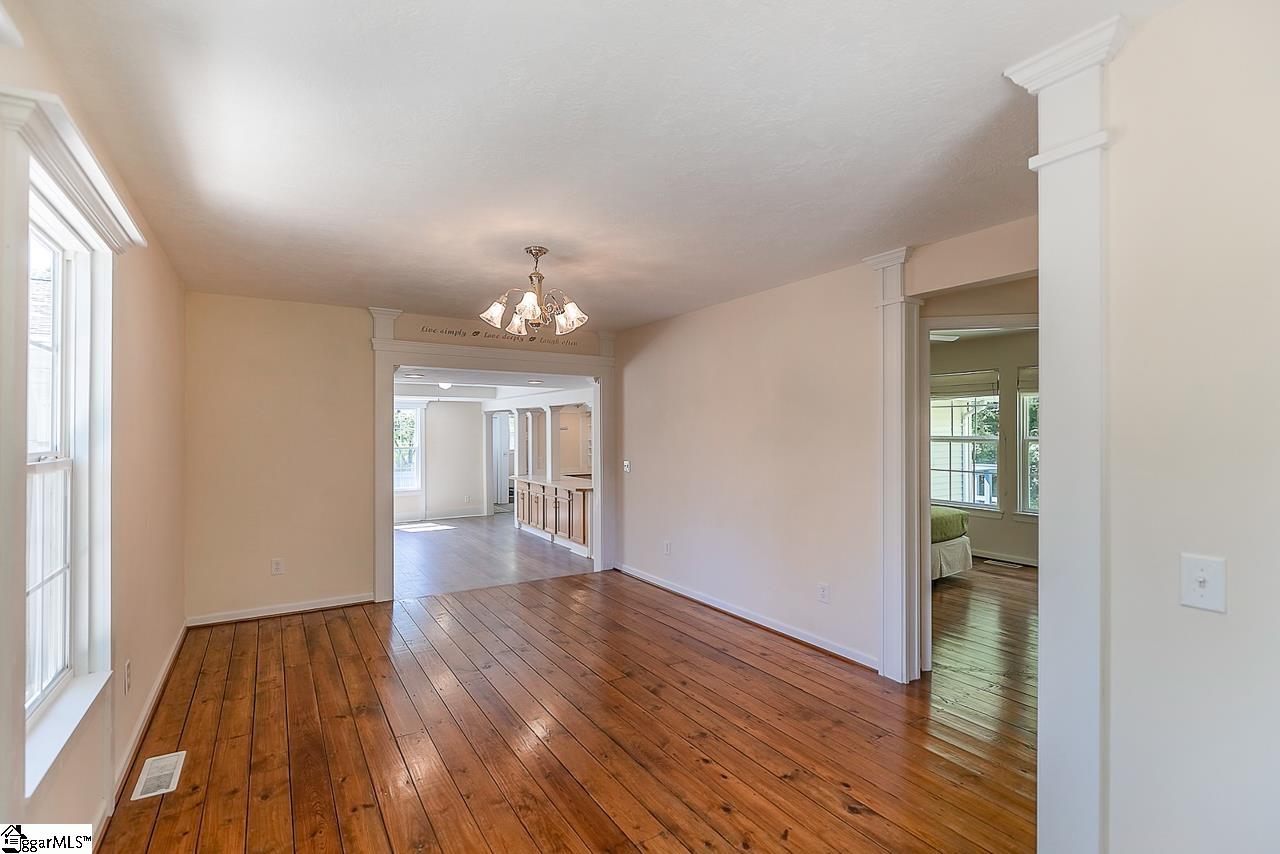 713 Johnson Road Easley, SC 29642 - Photo 5 of 36 Gallery Image 5