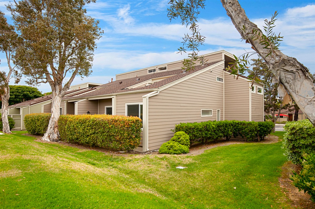 1752 Kennington Road Encinitas, CA 92024 - Photo 22 of 24
