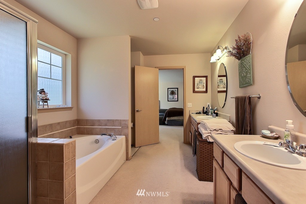 3101 Walker Road DuPont, WA 98327 - Photo 13 of 17