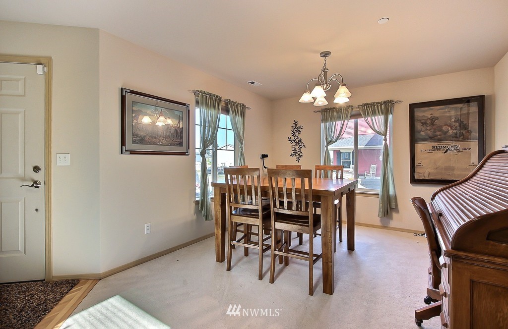 3101 Walker Road DuPont, WA 98327 - Photo 3 of 17