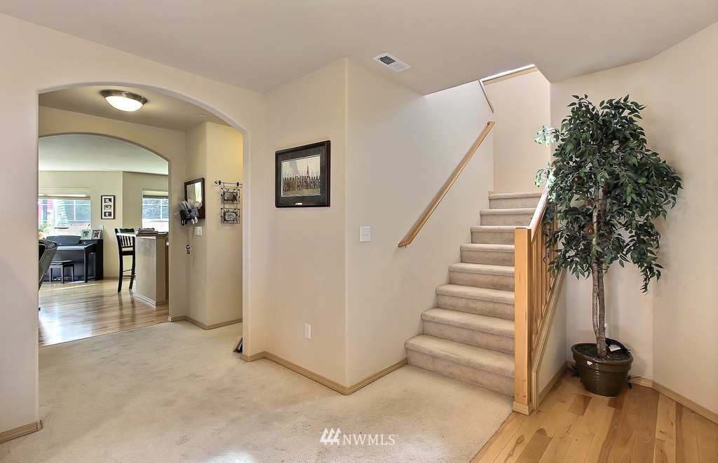 3101 Walker Road DuPont, WA 98327 - Photo 4 of 17