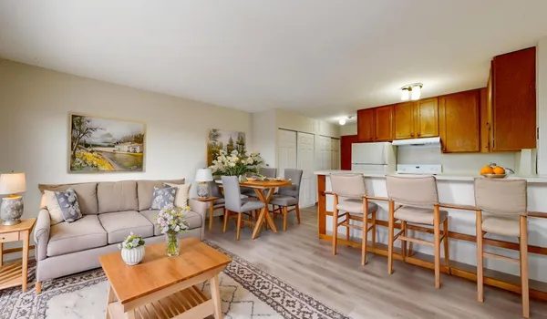 $850 | 2216 Pleasant Avenue, Unit 212, Minneapolis, MN 55404