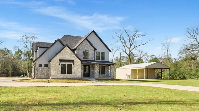 $1,025,000 | 40915 Friartuck Drive, Montgomery, TX 77316