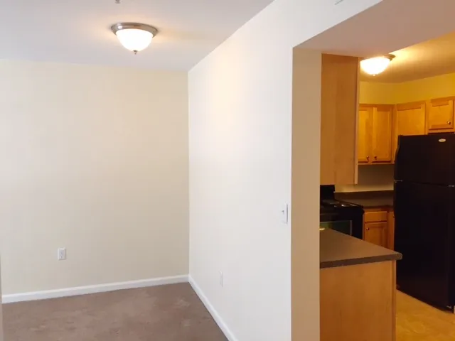 $1,775 | 20 Sentinel Court, Unit 205, Manchester, NH 03103