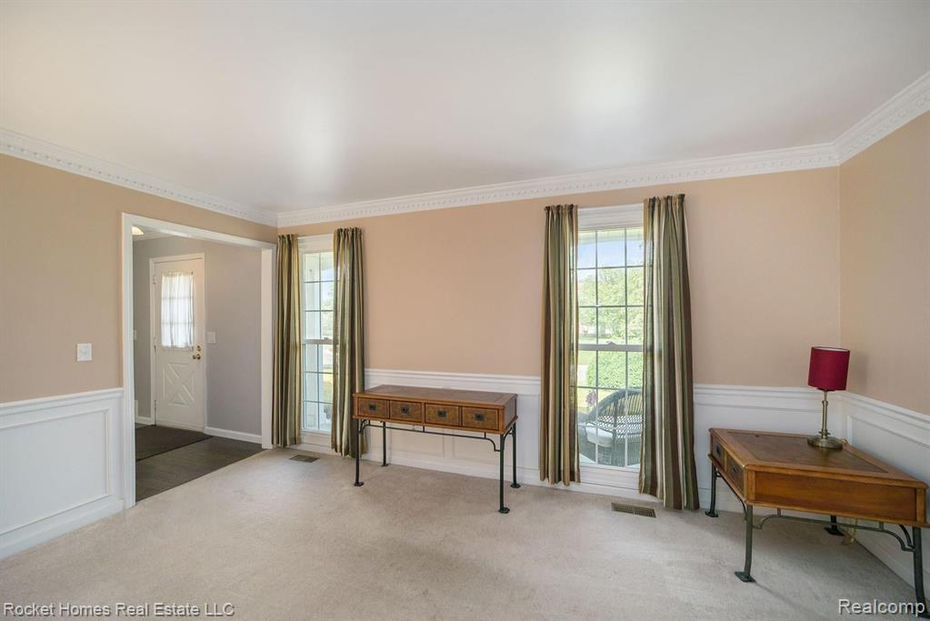 1575 Grandview Drive Rochester Hills, MI 48306 - Photo 5 of 32