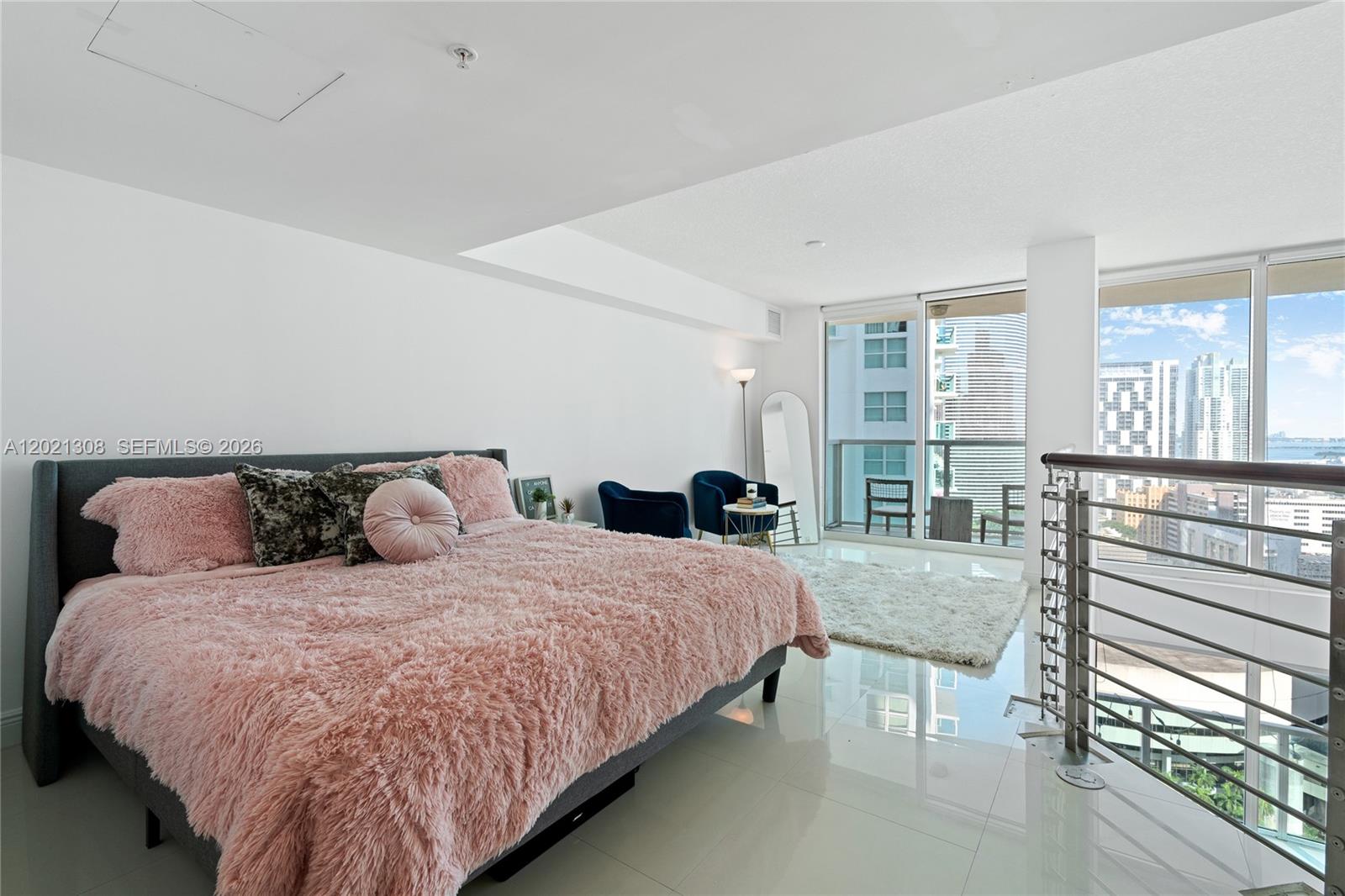 41 Southeast 5th Street, Unit 1609 Miami, FL 33131 - Photo 20 of 41