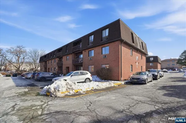 $365,000 | 730 Mill Street, Unit F10, Belleville, NJ 07109