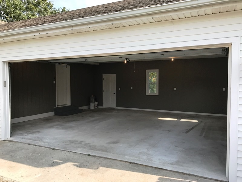 9070 North Goshen Road Fort Wayne, IN 46818 - Photo 3 of 28