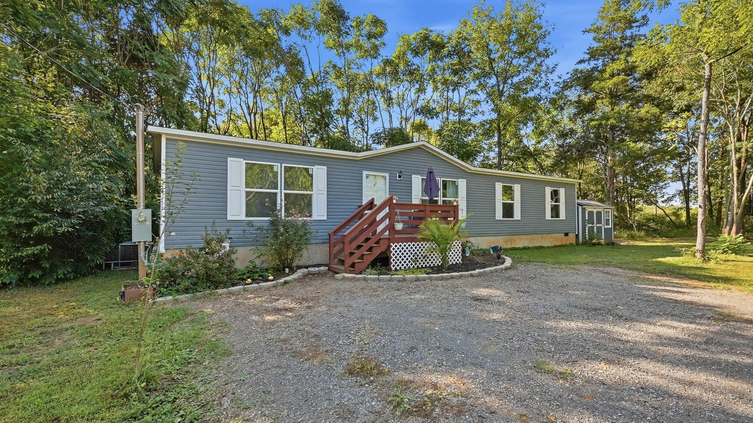 437 Sterling Road Athens, TN 37303 - Photo 1 of 17 437 Sterling Rd-2
