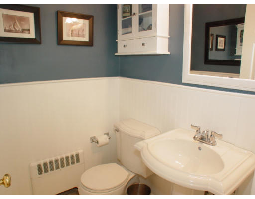 16 Chandler Road Andover, MA 01810 - Photo 12 of 20 Gallery Image 12