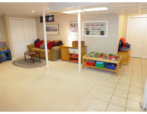 16 Chandler Road Andover, MA 01810 - Photo 14 of 20 Gallery Image 14