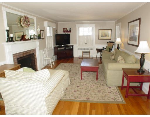 16 Chandler Road Andover, MA 01810 - Photo 2 of 20 Gallery Image 2