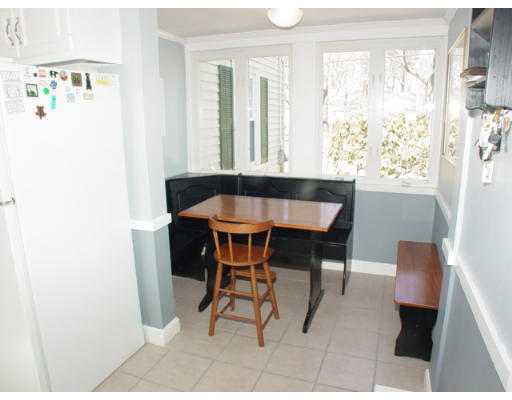 16 Chandler Road Andover, MA 01810 - Photo 5 of 20 Gallery Image 5