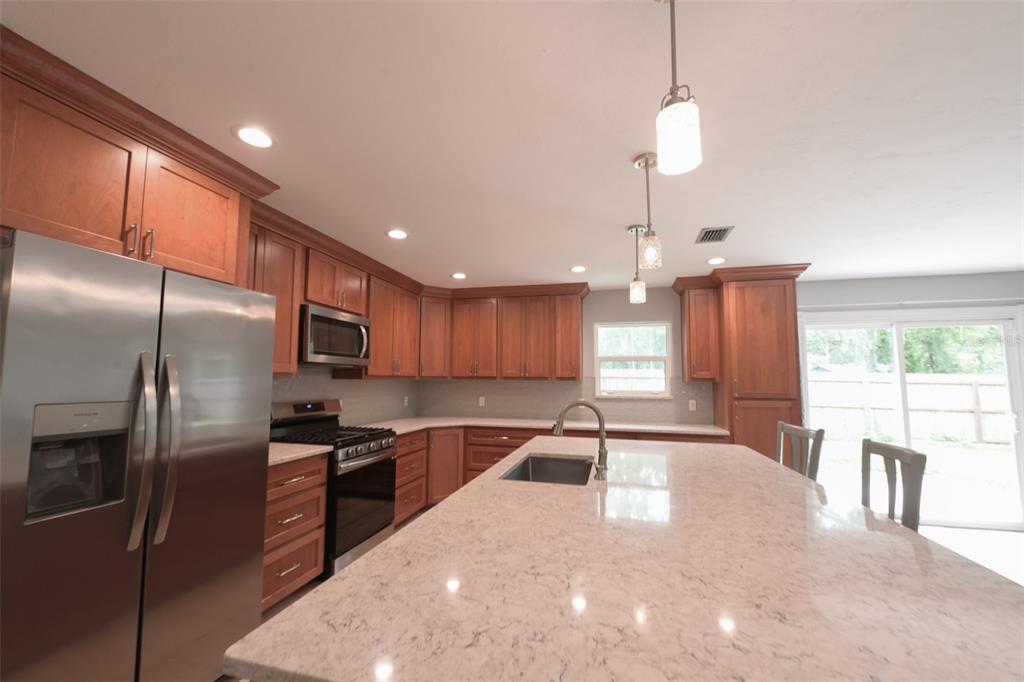 7616 Southwest 10 Avenue Gainesville, FL 32607 - Photo 4 of 28