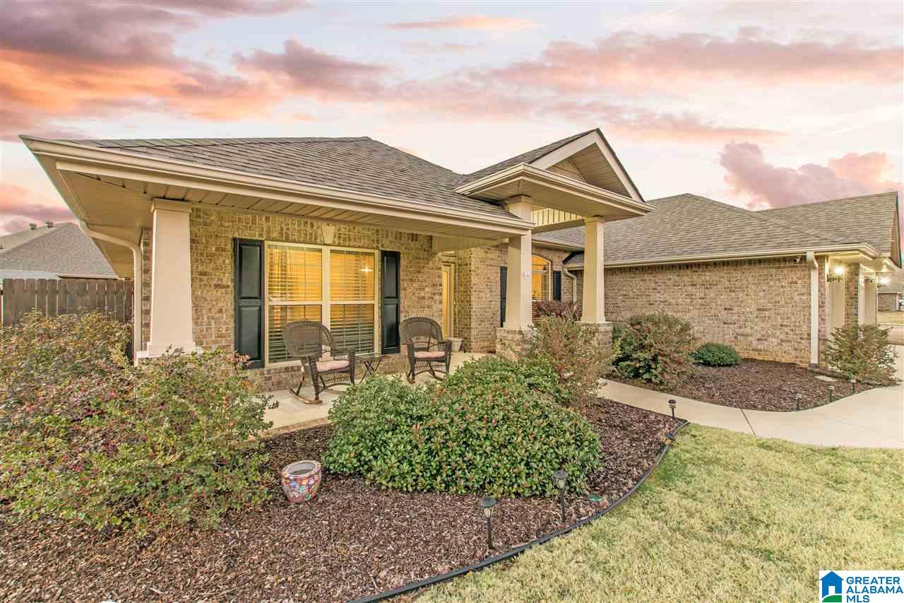 896 Barkley Drive Alabaster, AL 35007 - Photo 2 of 38