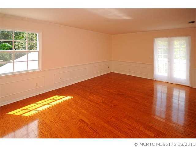 12 Ridgeview Road South Stuart, FL 34996 - Photo 9 of 22 Master Bedroom.