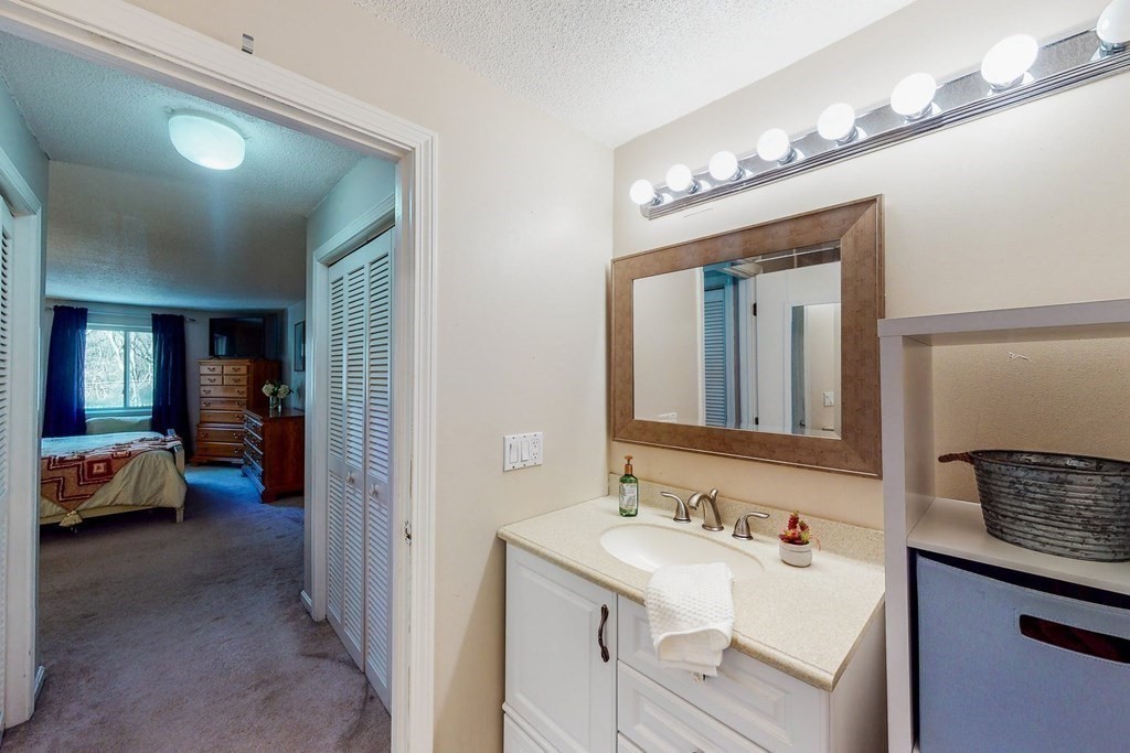 10 Erick Road, Unit 50 Mansfield, MA 02048 - Photo 19 of 31 Gallery Image 19